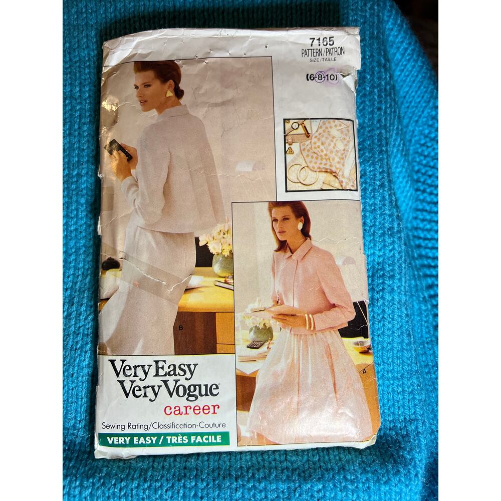 Vogue Pattern 7165 suit blazer straight skirt swing skirt size 6 8